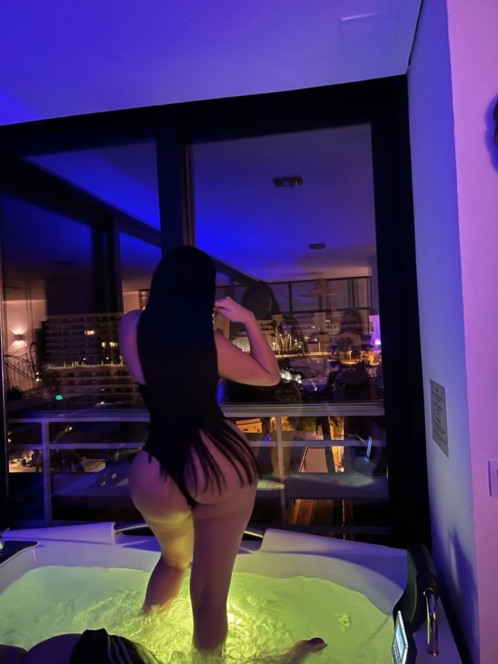 DELICIOSA CULONA PARA TU DIVERSION ESCORT VIP