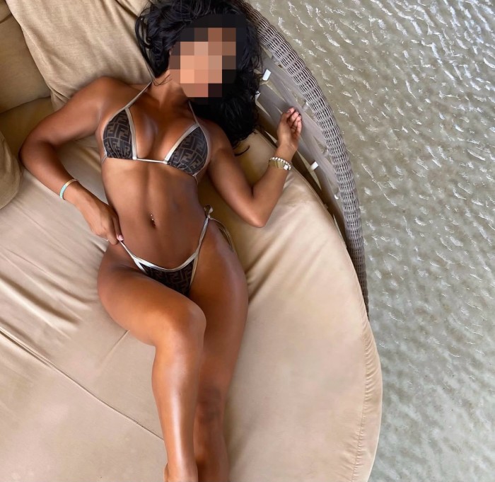jOVEN COLOMBIANA HIGH ESCORT LUJO A TU ALCANCE