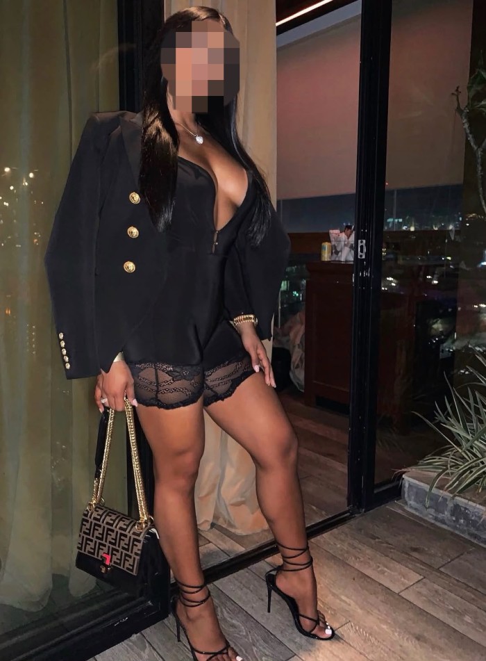jOVEN COLOMBIANA HIGH ESCORT LUJO A TU ALCANCE