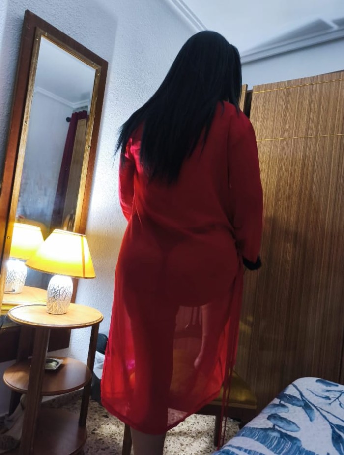 ARDIENTE SENSUAL EN ALZIRA BOMBA DE SEXO A FULL