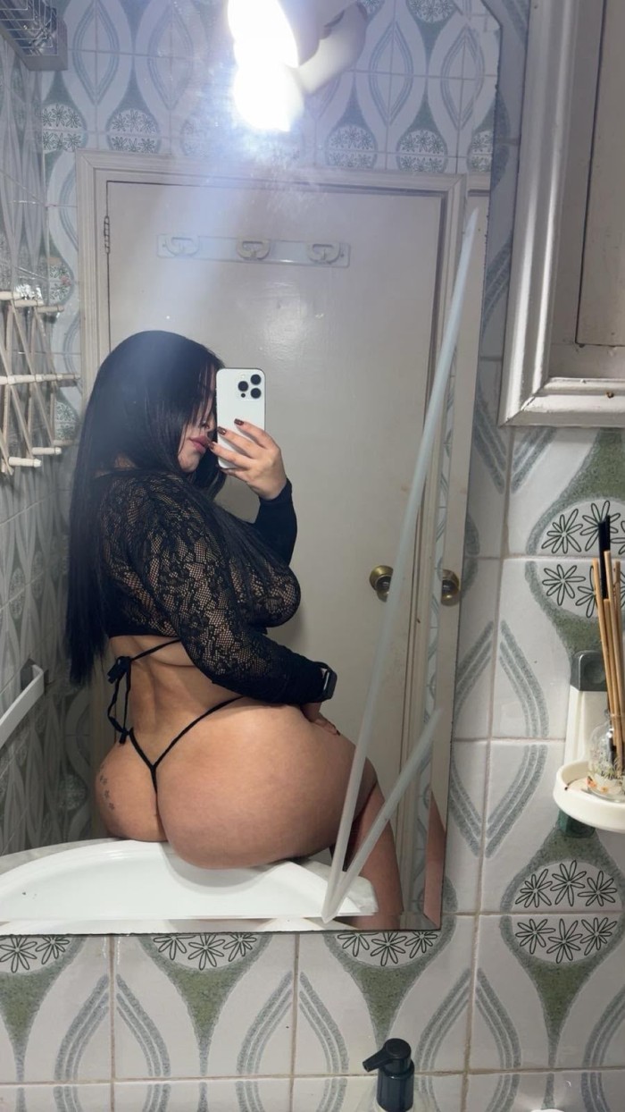 Rica tetona