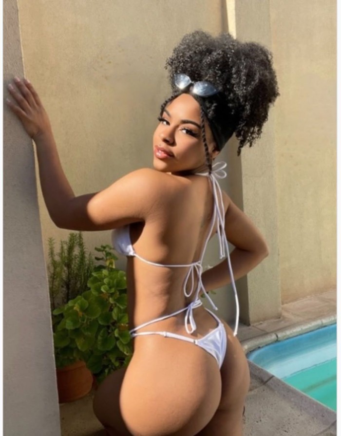 MI CUERPO SOLO QUIERE SEXO ARDIENTE