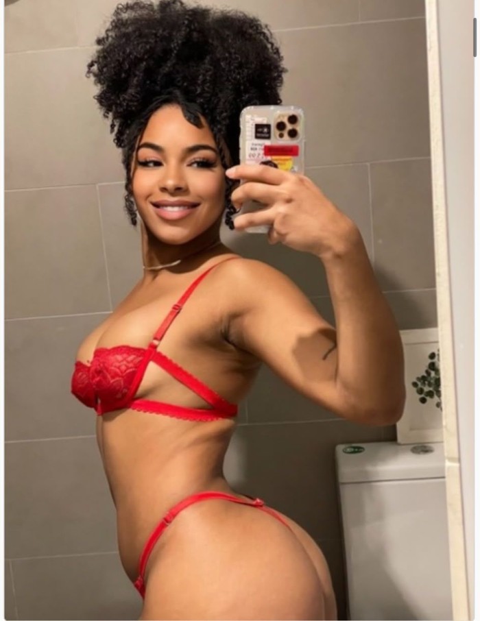 MI CUERPO SOLO QUIERE SEXO ARDIENTE