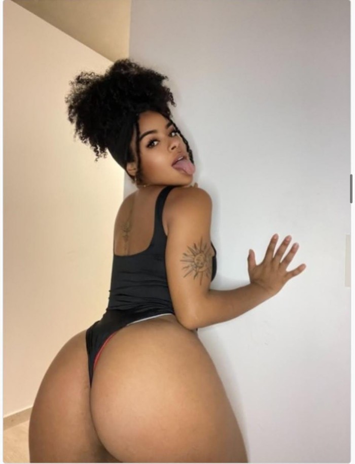 MI CUERPO SOLO QUIERE SEXO ARDIENTE