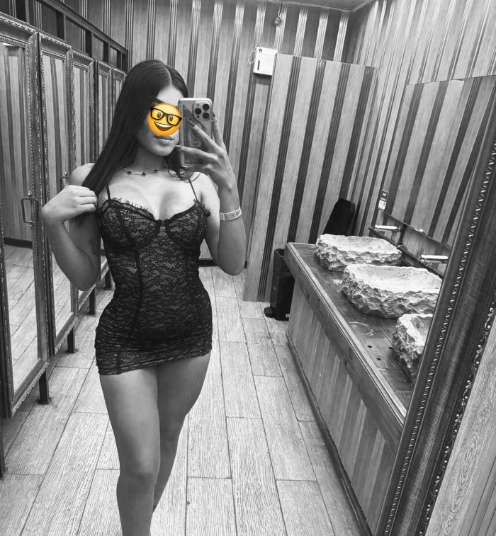 ESCORT ARDIENTE ENCANTADORA EN LA MILAROSA