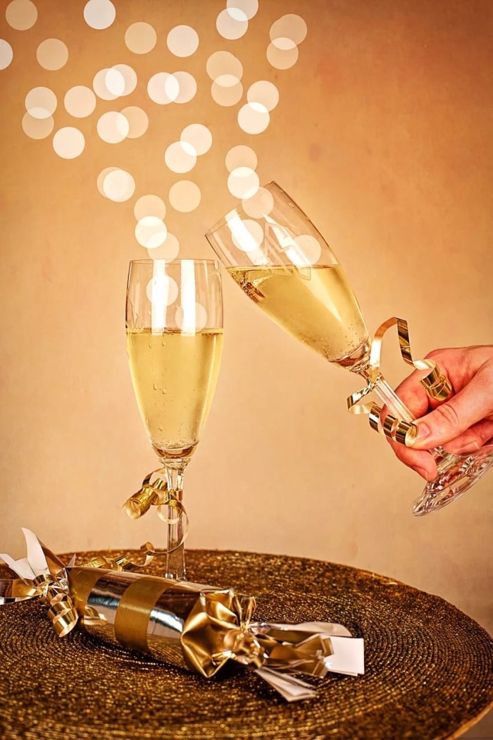 SE NECESITAN CHICAS PLAZA Y TURNOS, VALLECAS