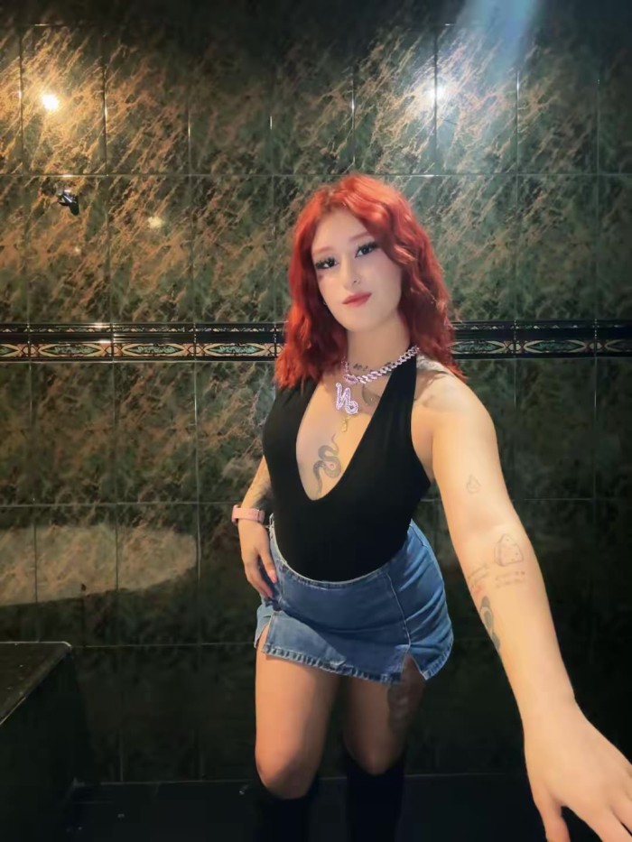 SENSUAL ARDIENTE COMPLACIENTE EN CALAMILLOR