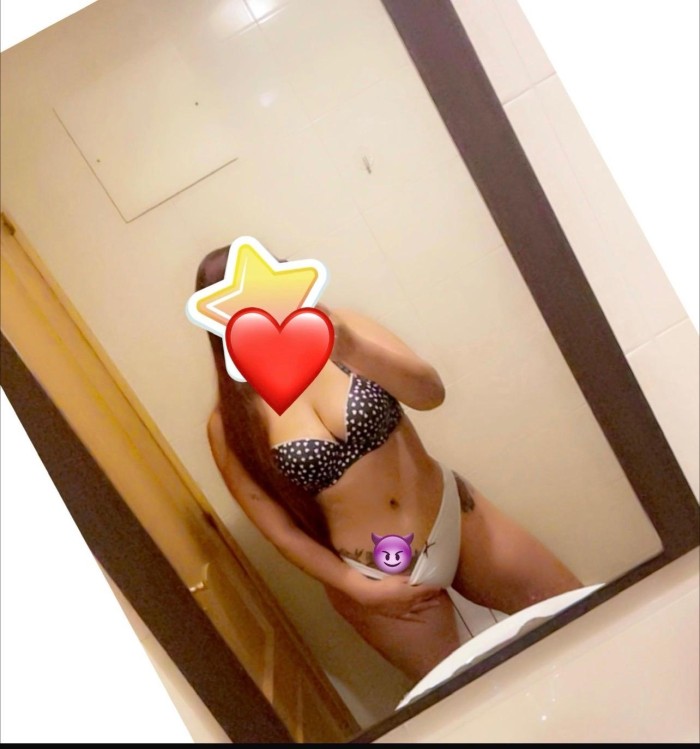 REINA DE LA SENSUALIDAD Y EL PLACER MUY DISPUESTA
