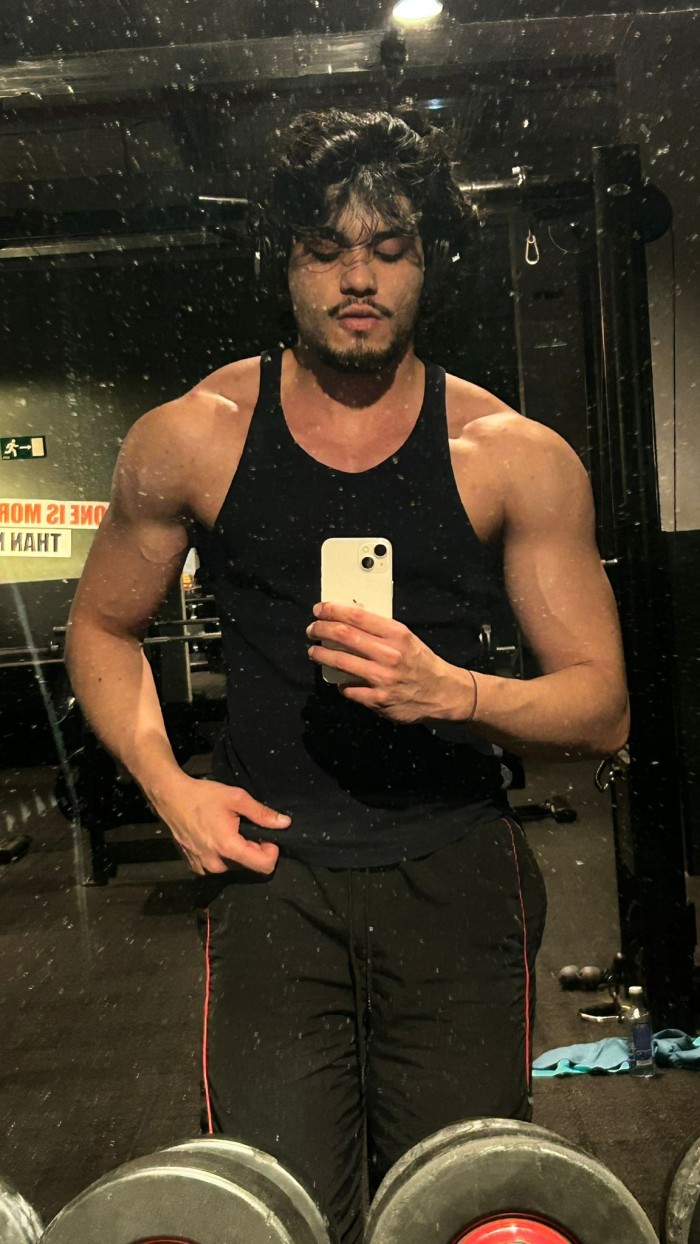 CHICO ACTIVO PASIVO VERSATIL COMPLACIENTE SOLO HOMBRES