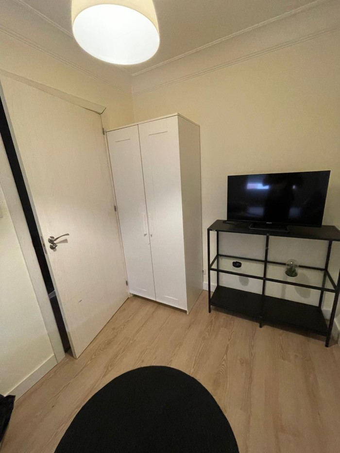 alqui lo habitacion  a chicos limpios