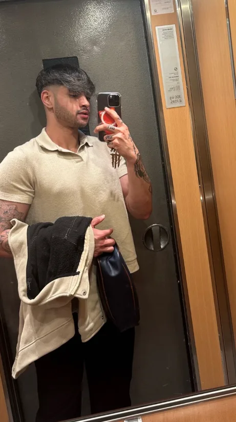 EN PUERTO SAGUNTO CHICO SENSUAL IRRESISTIBLE ARDIE