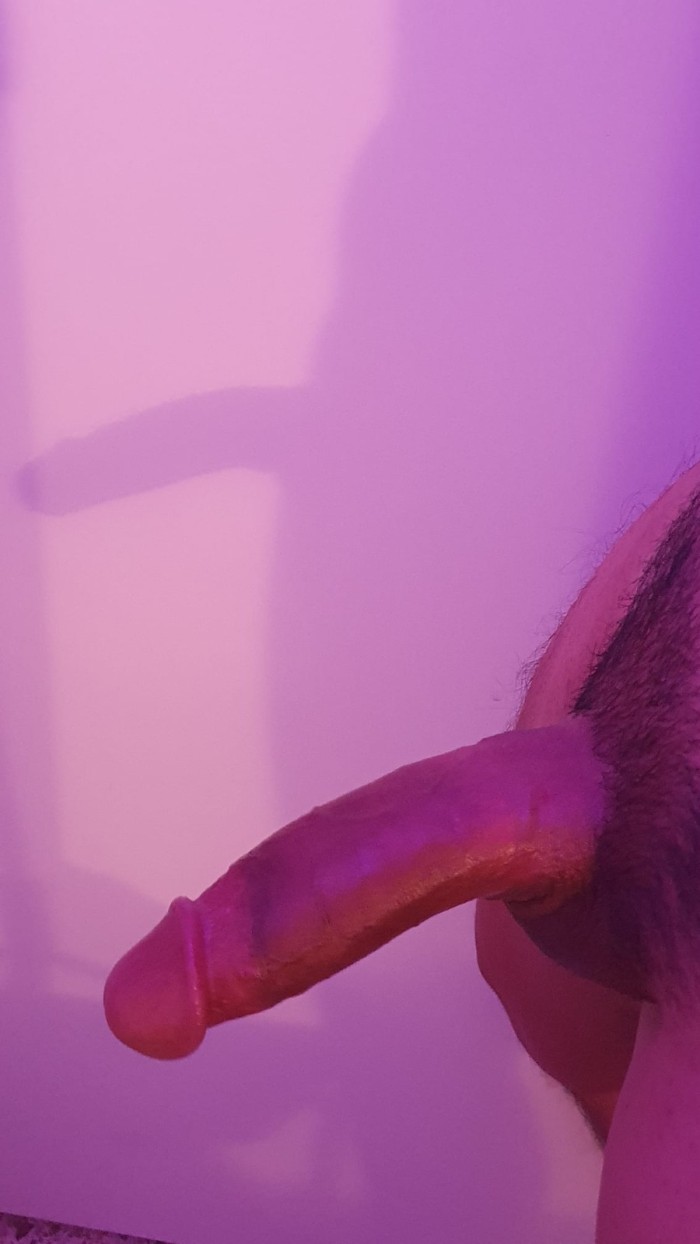 Latino dotado hetero no cobro