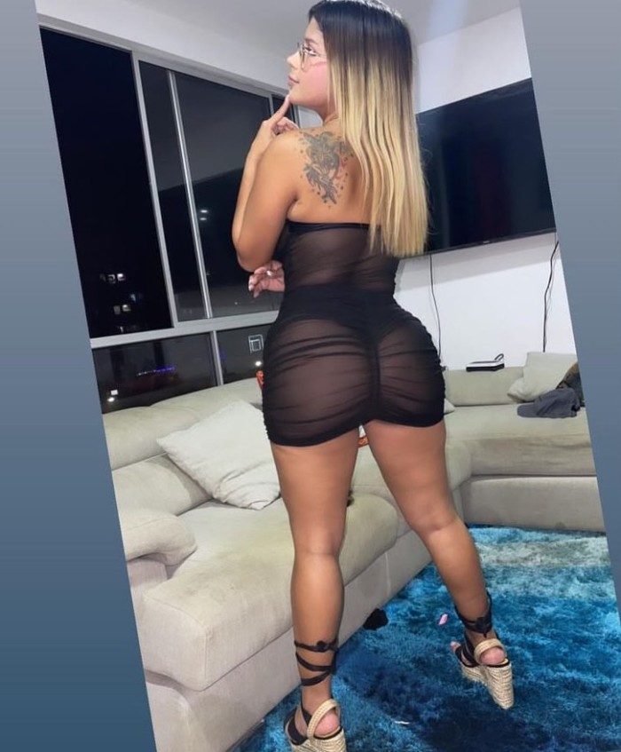 PAULINA COLOMBIANA CACHONDA MUY HOT 24H