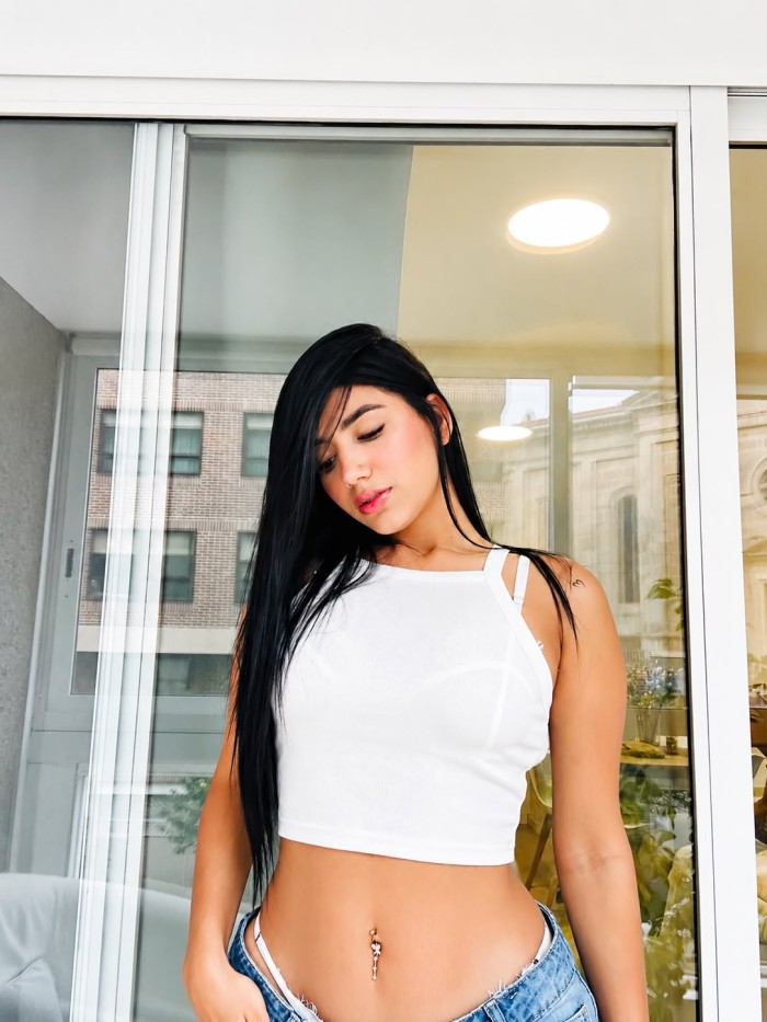 ESCORT VENEZOLANA ARDIENTE ADICTA AL SEXO