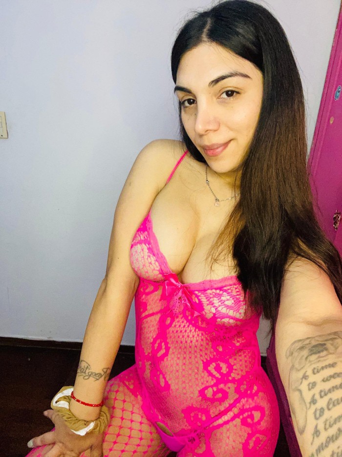 CHICA MUY TRAVIESA Y SEXY