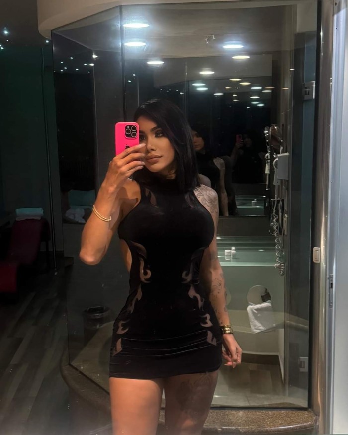 MORENAZA CACHONDA GUARRA Y BIEN PUTITA PARA TI