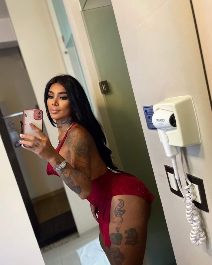 EROTICA NINFOMANA Y MAMONA TODO EN UNA MUJER