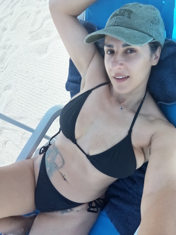 Ven realiza sus fantasías secretas conmigo