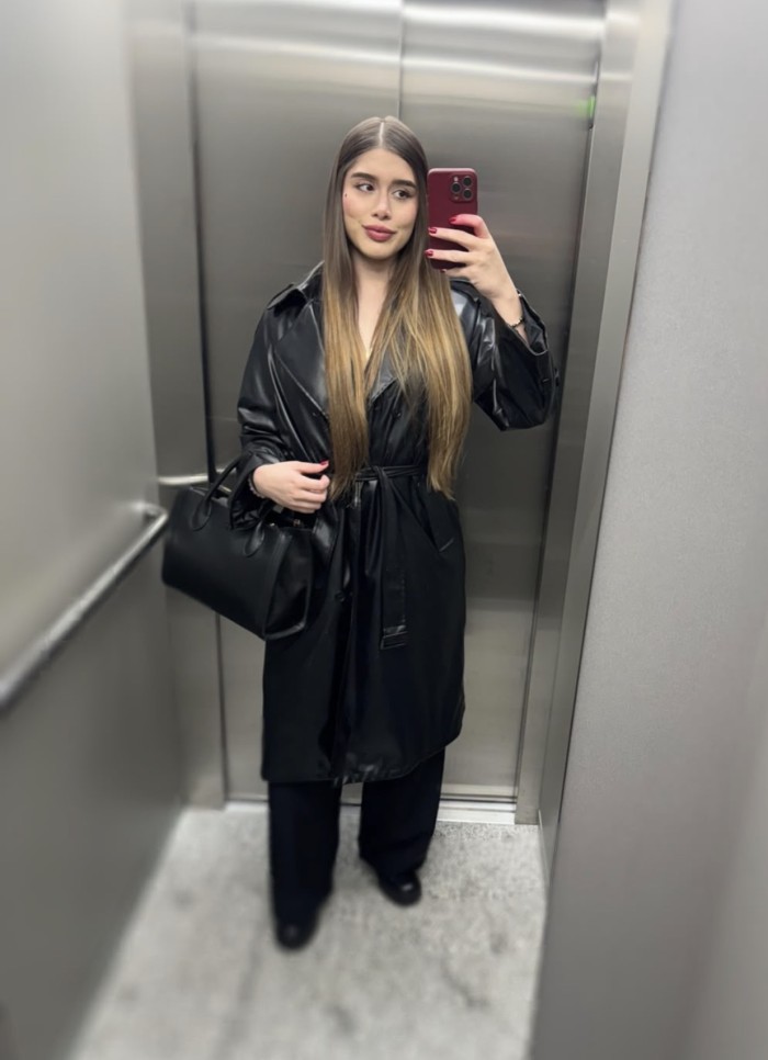 Jovencita muy curiosa en el sexo NOVEDAD