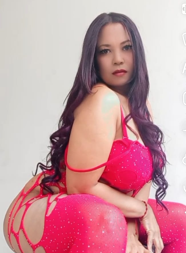 MORENAZA LATINA MUY CACHONDA FOLLAME INTENSO