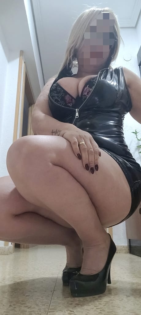 MADURITA IMPLICADA Y ENROLLADA