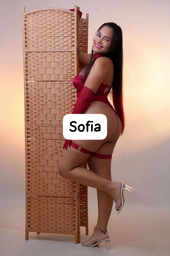 Grupo de chicas ardientes y fogosas latinas elche