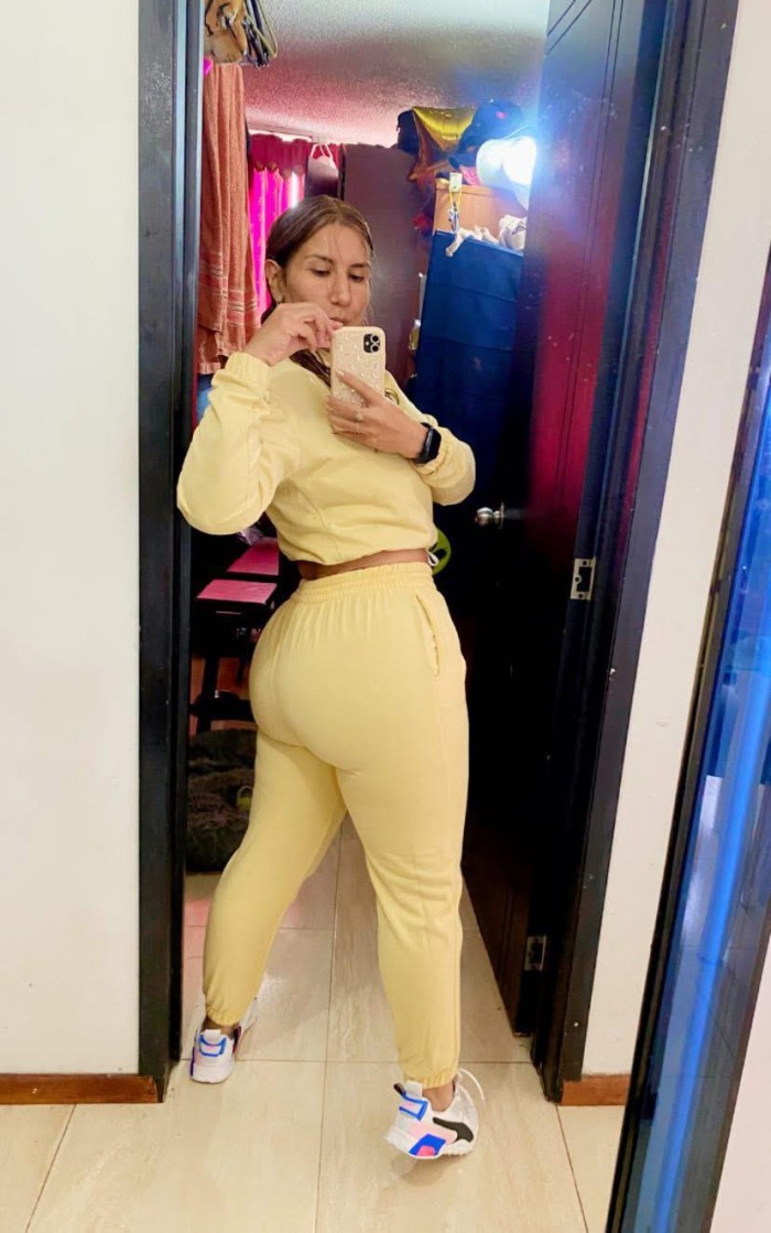 CON GANAS DE UNA DELICIOSA FOLLADA INTENSA 24H