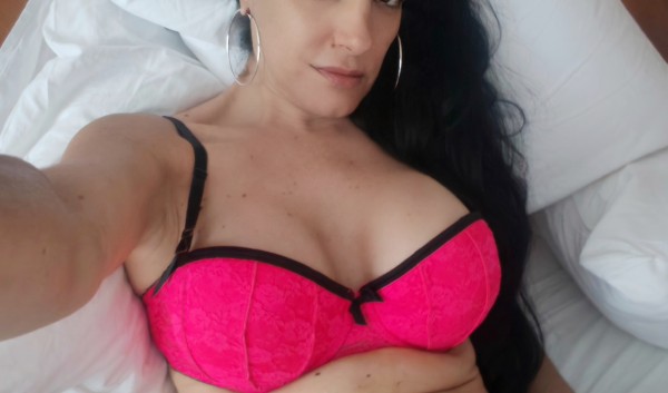 Ardiente Sexy Masajista Erotica