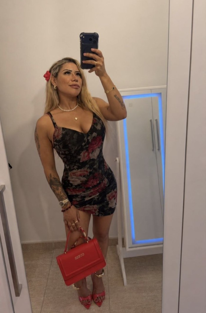 NOVEDAD RUBIA EXTREMA EN SEXO A TOP 24h