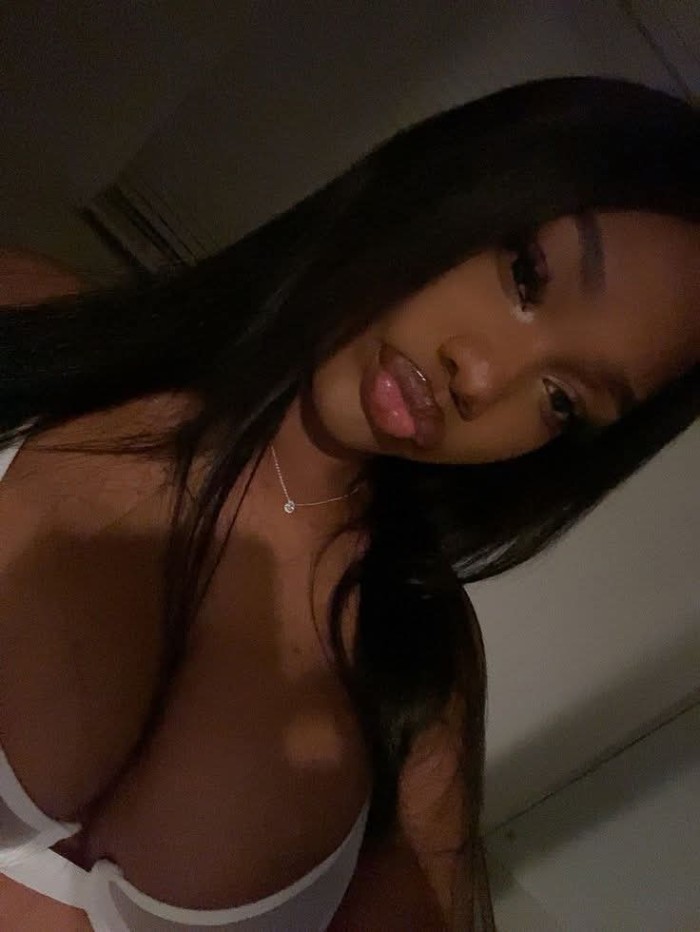 EN TALAVERA DE LA REINA COLOMBIANA ARDIENT SEXO