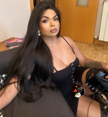 CHICA TRANS POLLONA VERSATIL UNA BOMBA DE SEXO TE ENCANTARE