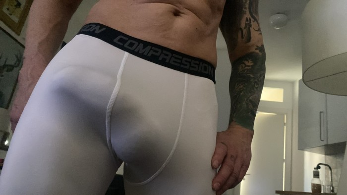 ALEX DISPONIBLE PARA TI HOY
