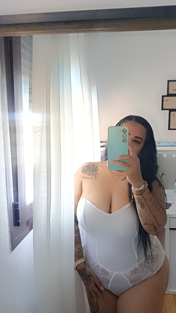 Colombiana Guapísima Y Cachonda