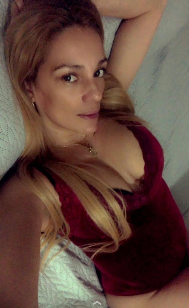 EN MONTEQUINTO MUY ARDIENTE Y SENSUAL PARA TI