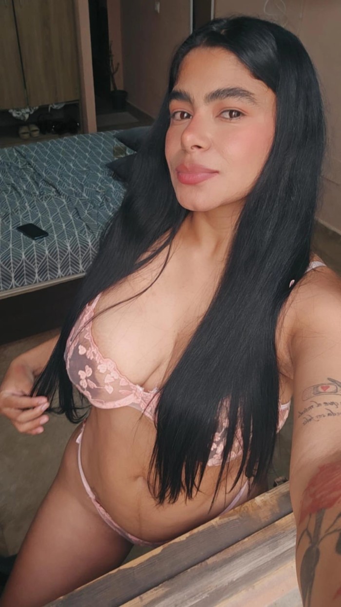 Nikol, Preciosa joven novedad en La Linea