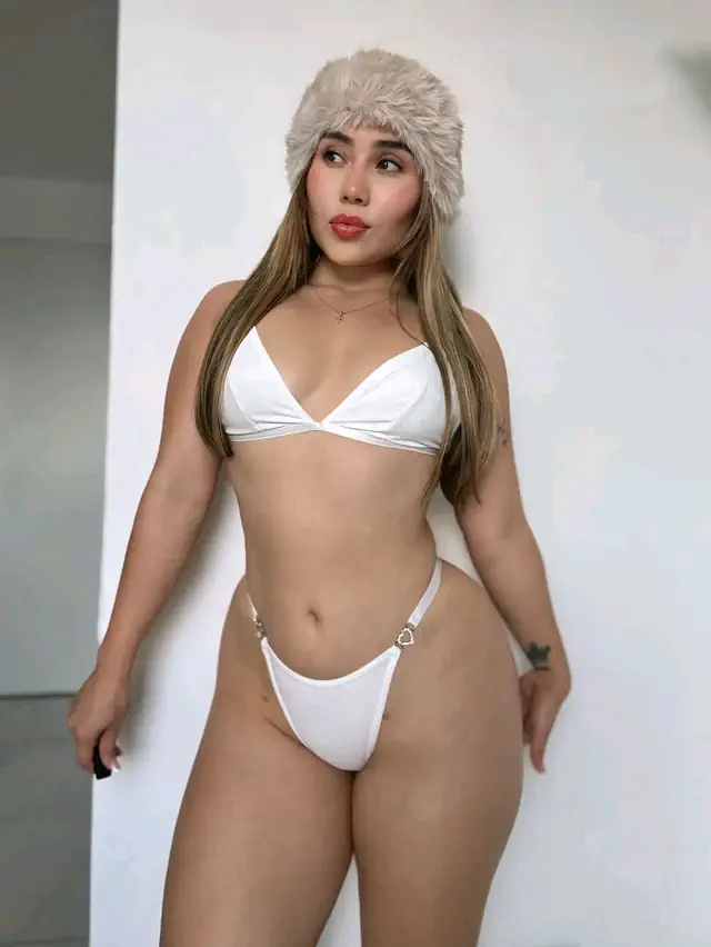 Una Chiquita muy Caliente y Deliciosa