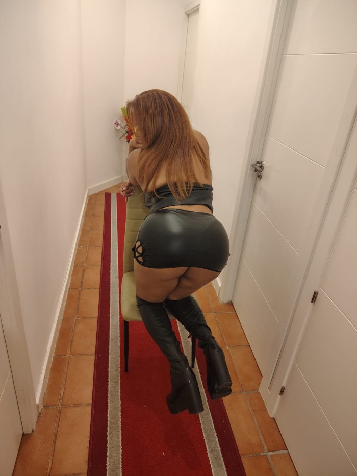 FIESTERA CUBANA MORBOSA CON GANAS EN PAMPLONA