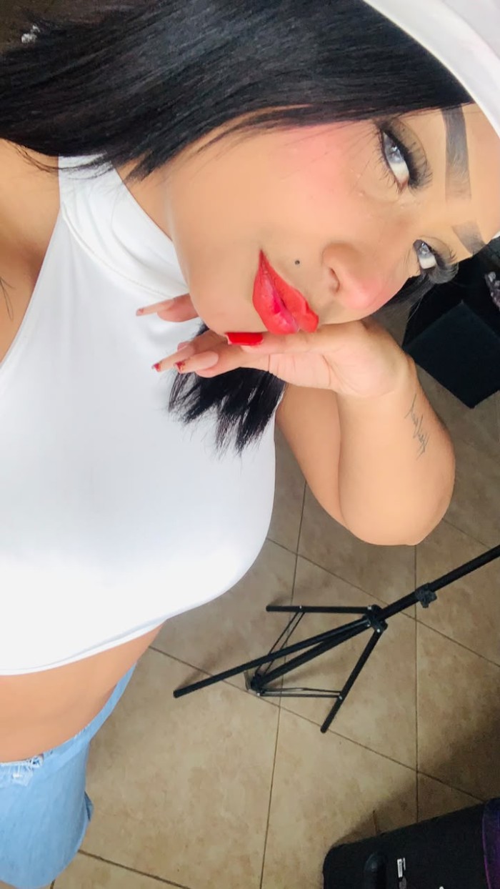 MODELO FIESTERA Y DIVERTIDA 24 HORAS DISPONIBLE