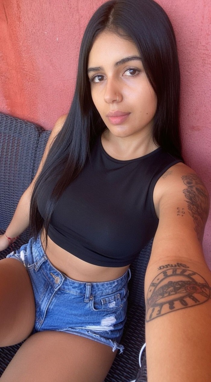 ADA  2 x 1  joven Venezolana