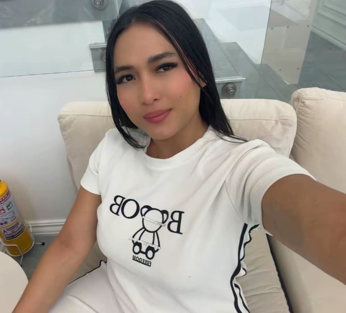 Chica joven ardiente nueva en tu ciudad , tengo aire acondicionado