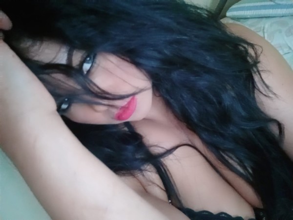 ARDIENTE SENSUAL APASIONADA DESEOSA DE SEXO