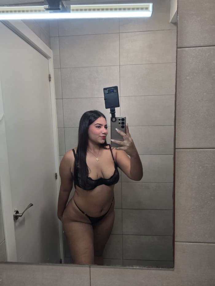 AMIGAS  SENSUALES SEXO LUJURIOSAS A TOPE