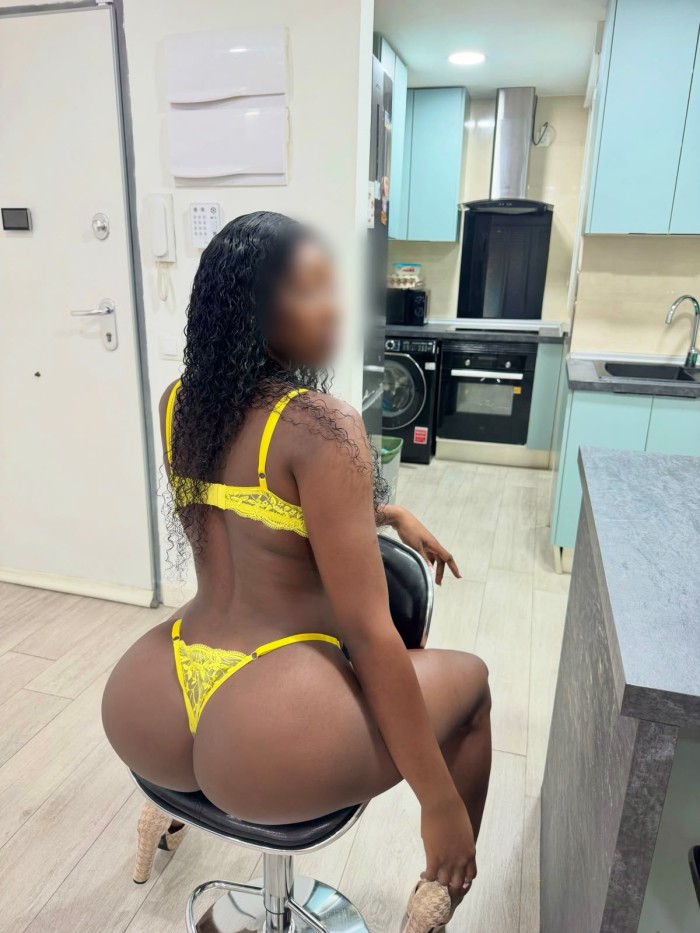 Andrea chica cariñosa y deportista