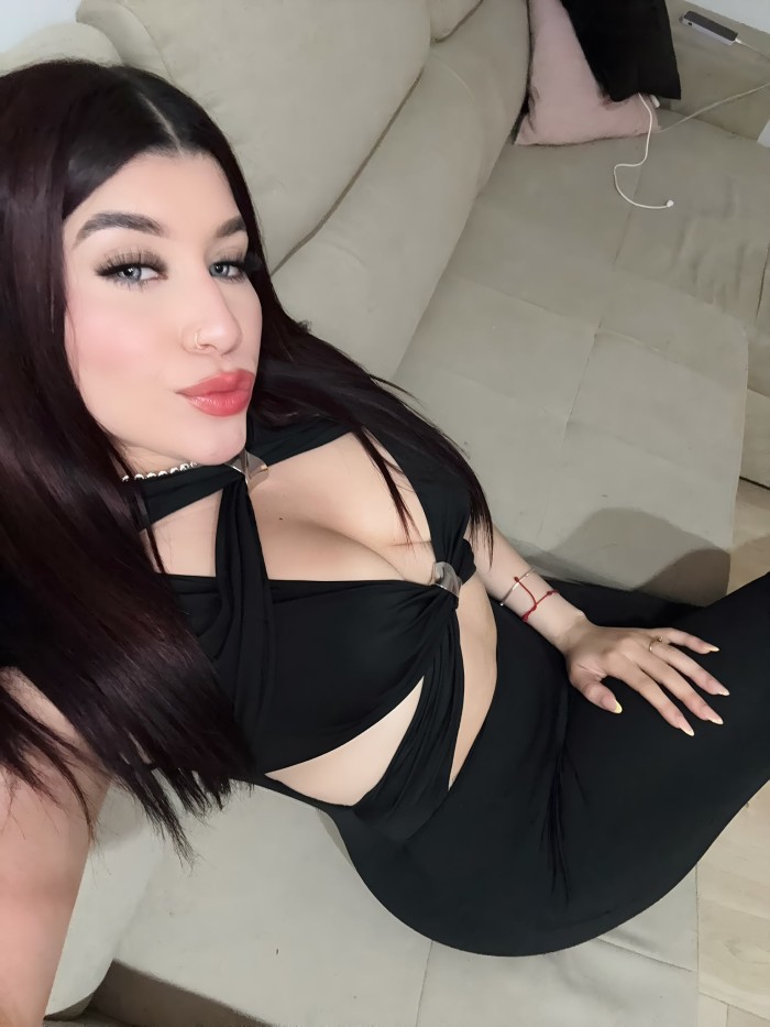 FIESTA SIN CENSURA EN BLAES ESCORT MUY SEXY DE PASO