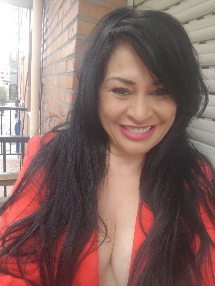 La reina del francés ensalibado adicta al sexo