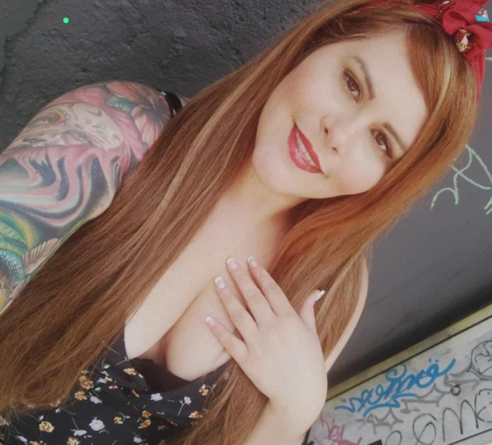 CLOE ESPECTACULAR VENEZOLANA GOZAMOS JUNTOS