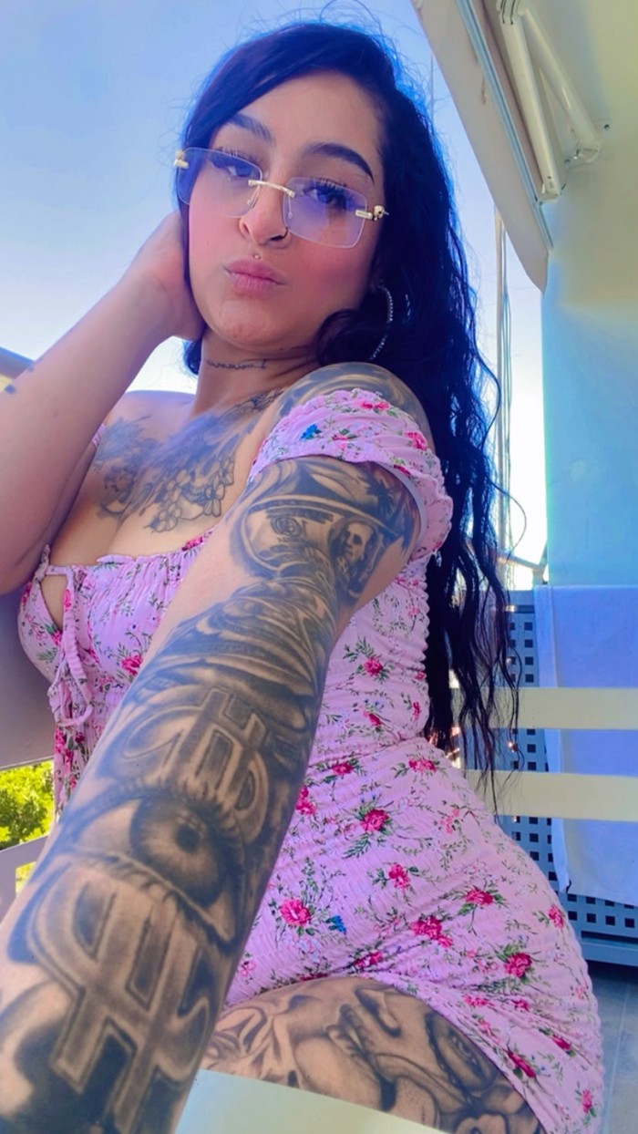 NIKOL COLOMBIANA DE INFARTO! TATUADA PARA GOZAR