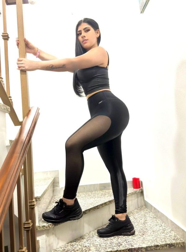 BELLEZA Y DULZURA EN UNA SOLA MUJER 603266190