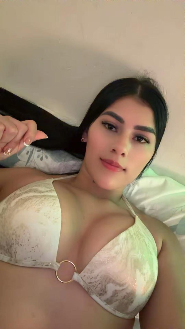 BELLEZA Y DULZURA EN UNA SOLA MUJER 603266190