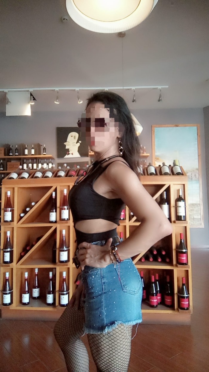 CHICA TRANS PRECIOSA IMPLICADA Y ARDIENTE VEN Y DISFRUTA